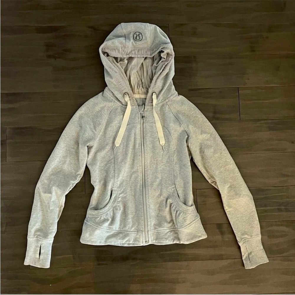 Lululemon scuba ruched hood zip up jacket Medium Limited Size 8